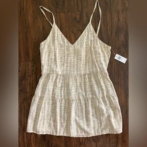 NWT Old Navy beige tiered tie dye pattern tank top medium tall